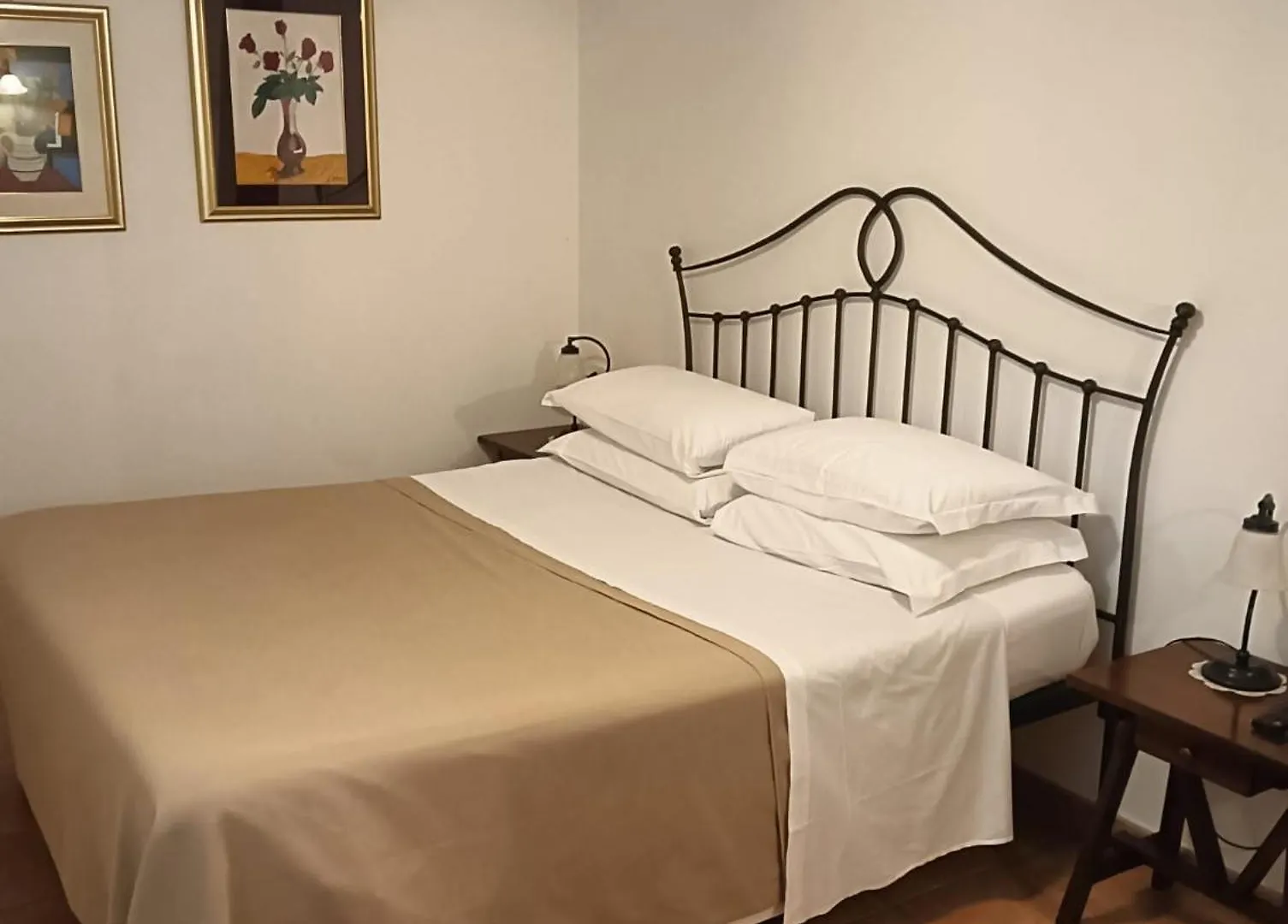 House Rooms Babuino 46 Rzym Pensjonat